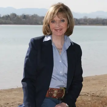 Portrait of Shirley Watson, REALTOR®